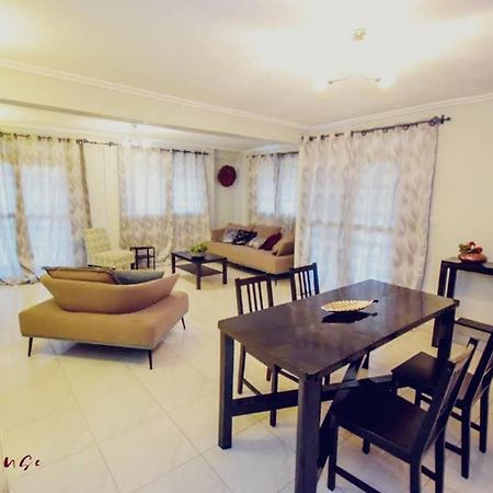 Stone House - Makepe, Douala Aparthotel Bagian luar foto