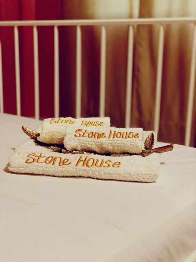 Stone House - Makepe, Douala Aparthotel Bagian luar foto